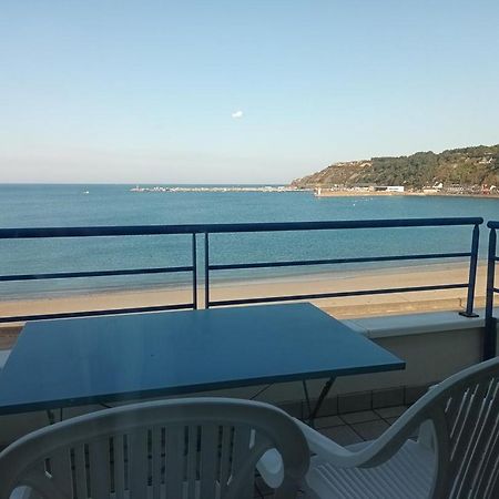 514 - Appartement 1 Chambre Vue Mer En Bordure De La Plage Du Centre D'Erquy Exterior foto